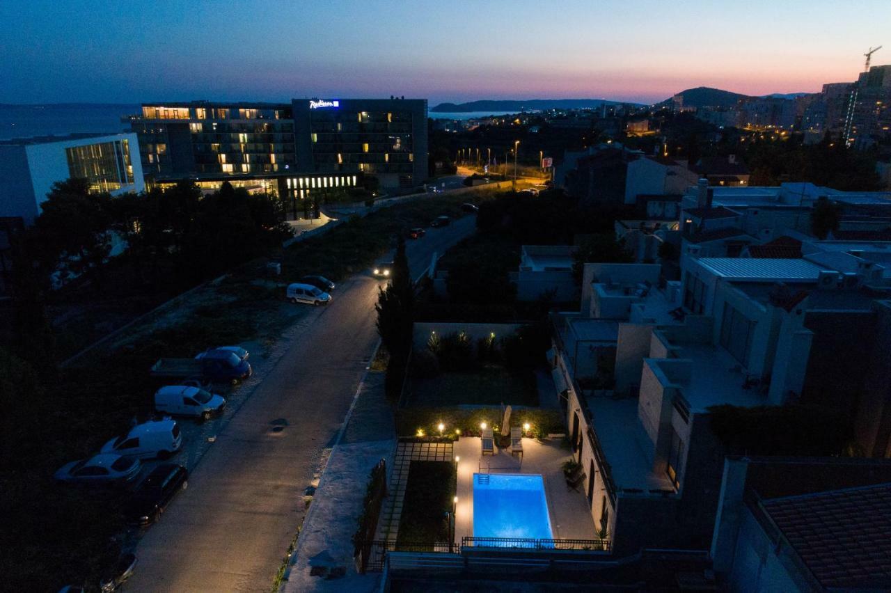 Melody M Apartment With Private Pool Split Exterior foto